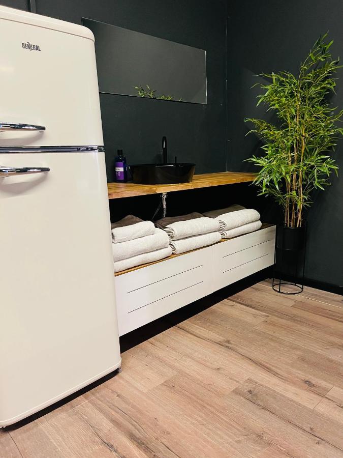 Ofek'S Place - Midtown Tlv Tel Aviv Bagian luar foto