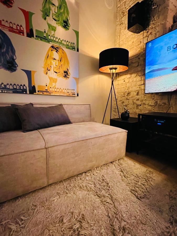 Ofek'S Place - Midtown Tlv Tel Aviv Bagian luar foto