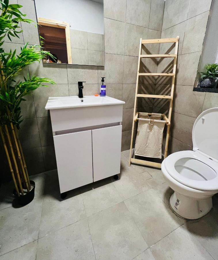 Ofek'S Place - Midtown Tlv Tel Aviv Bagian luar foto